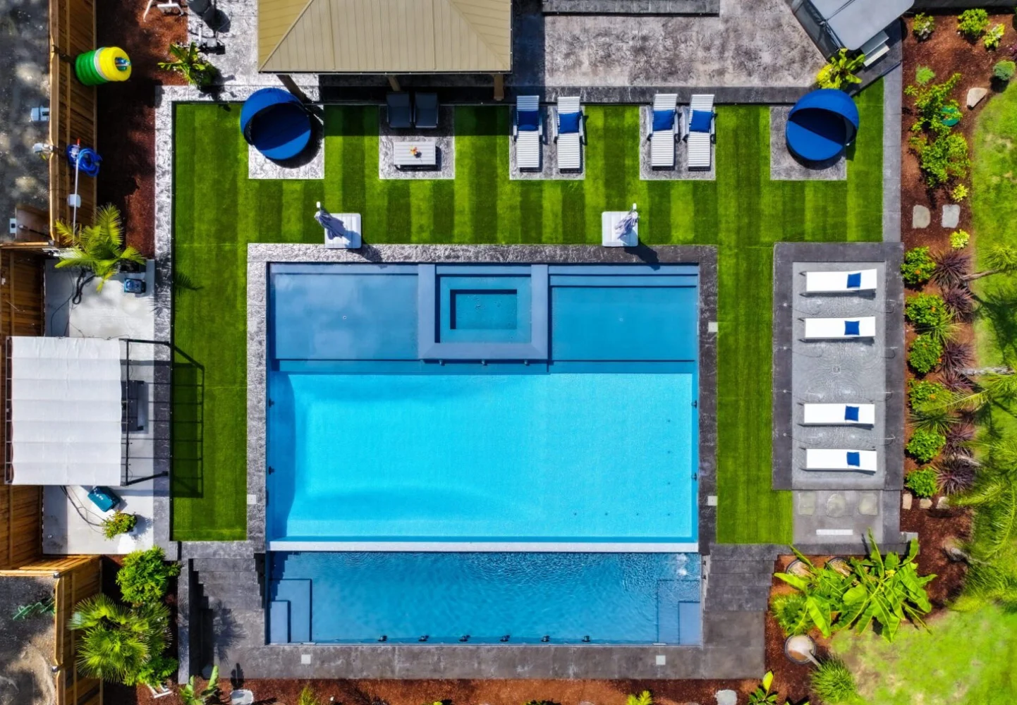 Polaris Pools 